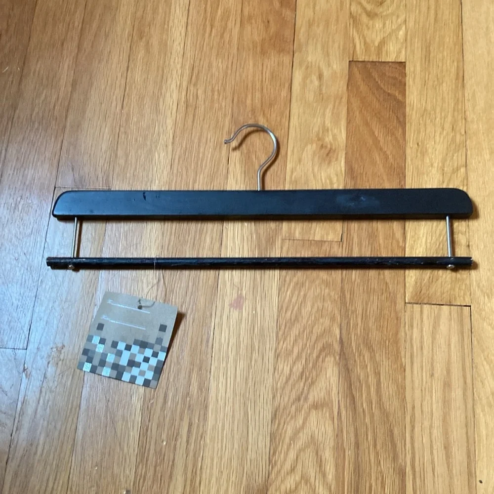 NWT Thro Marlo Lorenz Black wooden Slacks Hanger